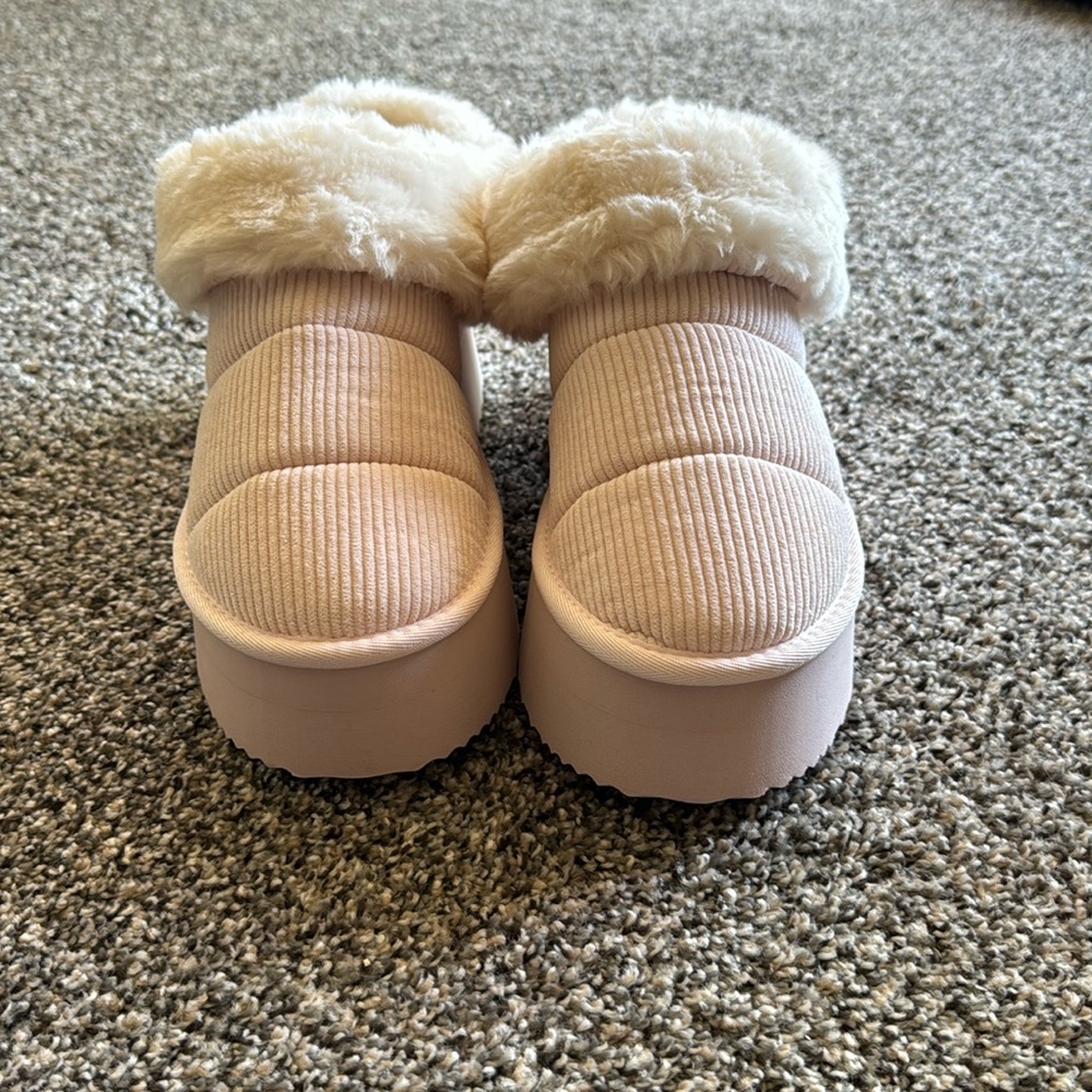 Pink just fab slippers
